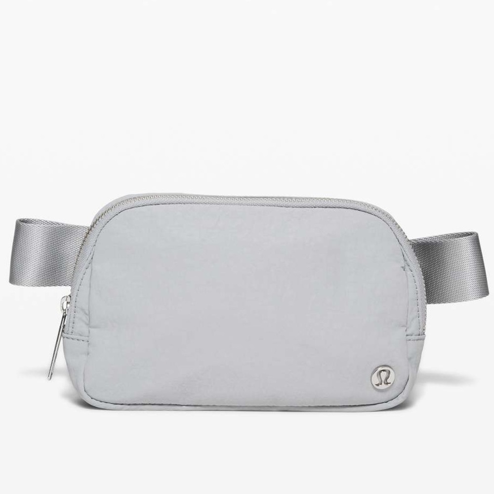 NWT Lululemon Everywhere Belt Bag Silver Drop
